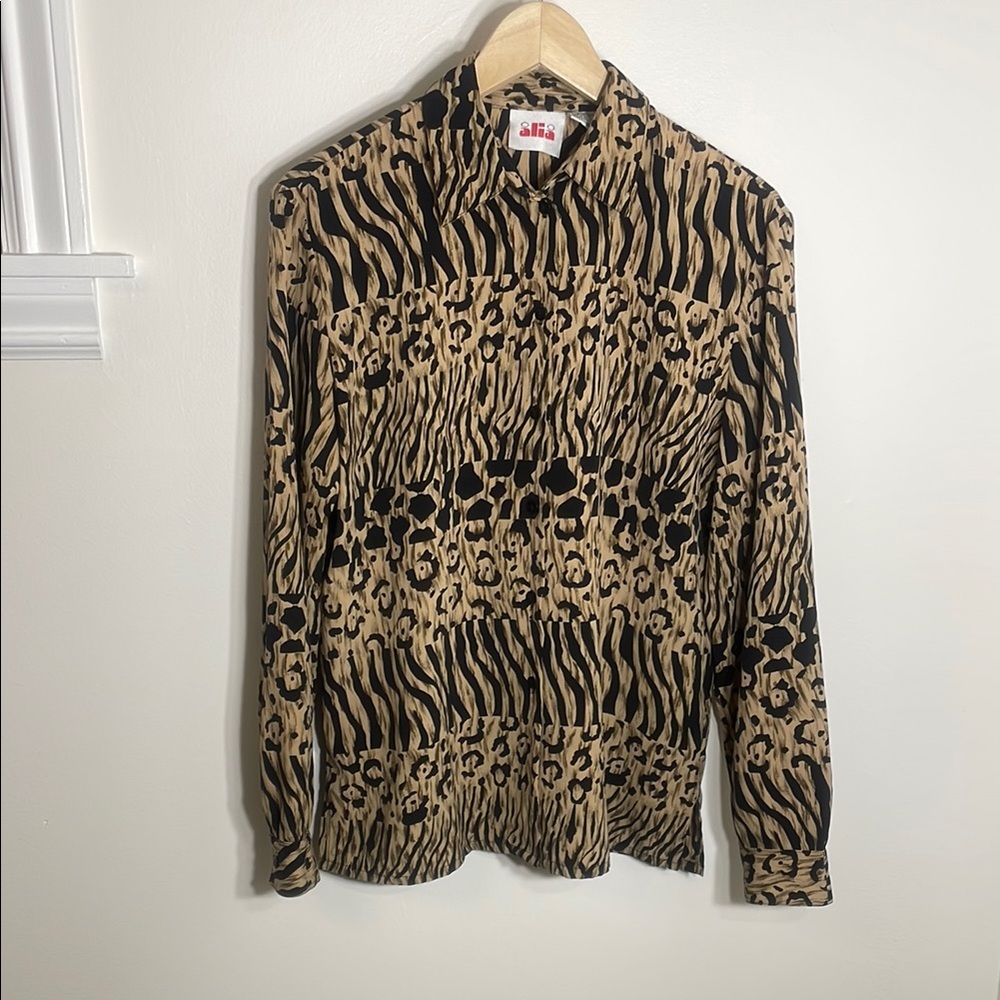 New w/o tags - Animal Print Button-Up Shirt - Size 8